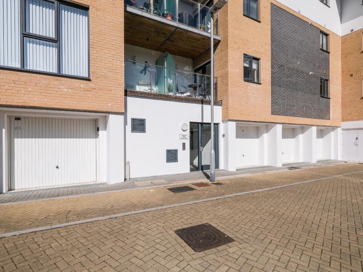 Stone'S Throw Appartement Charlestown  Buitenkant foto