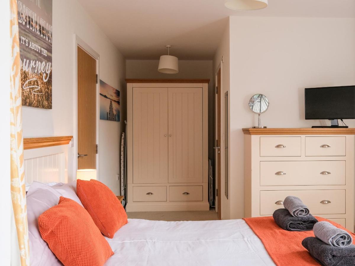 Stone'S Throw Appartement Charlestown  Buitenkant foto